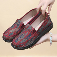 2025春季新款老北京布鞋女士单鞋一脚蹬舒适软底中老年休闲奶奶鞋