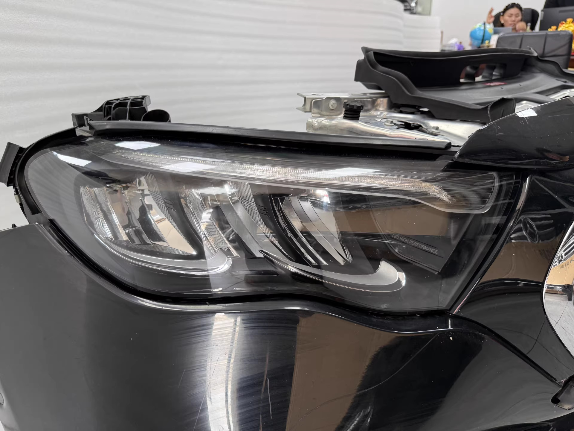 Suitable for Mercedes-Benz E-Class E200L E300L E350L W214 Front Bumper Front Bar Front Nose Front Grille