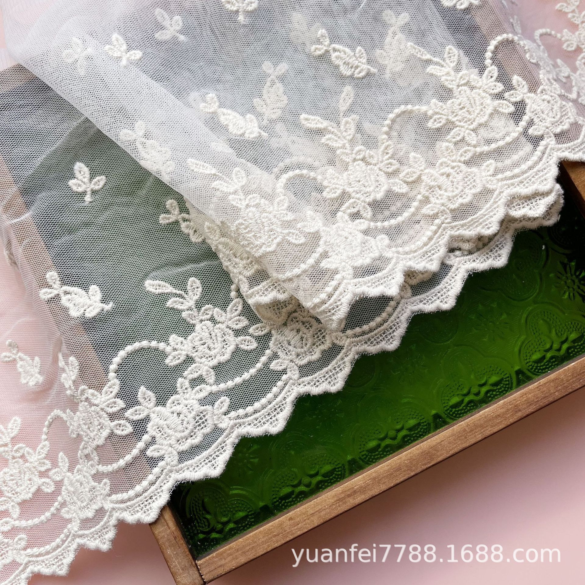 A-1077新款网纱纯棉碎花朵蕾丝刺绣花边diy服装辅料19cm混批