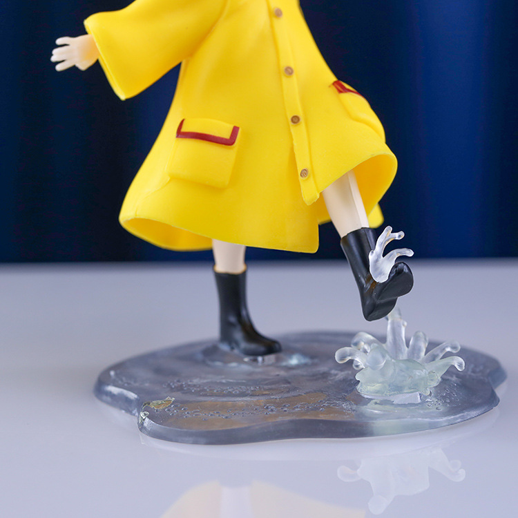 Spy Family GK Kick Water Anya Figurine