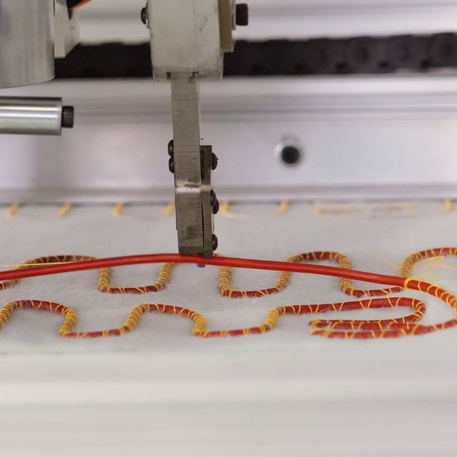 Tongda marca de costura de caballo tipo pórtico herringbone costura manta eléctrica silla de calefacción automotriz tubo de calefacción costura máquina de cableado manta eléctrica