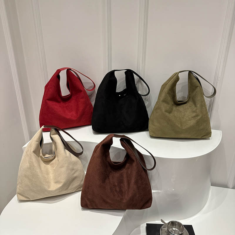 Niche Zhong ternero bolso para mujeres 2024 nueva moda de gran capacidad bolso de hombro de brazo casual versátil bolso de viaje
