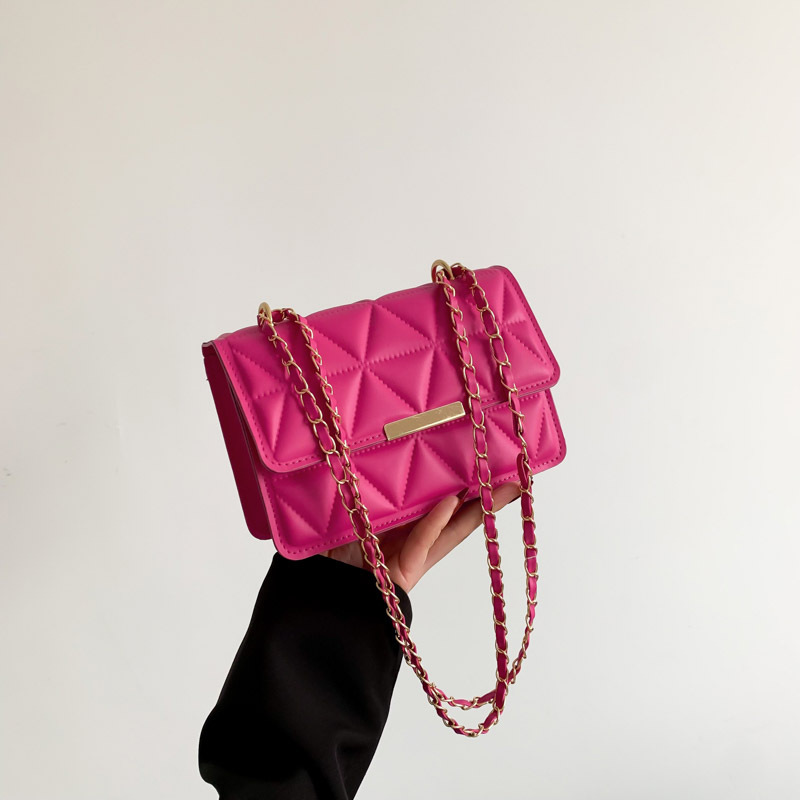 2023 nuevo estilo occidental pequeño bolso cuadrado estilo coreano bolso de las mujeres Bolsa de mensajero de hombro de cadena roja de moda popular de este año para mujeres