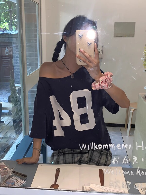 ドロップシッピングオフショルダー半袖レディース Tシャツワンショルダー 2025 新しい女性のルーズレイジーリラックスオフショルダートップ|undefined