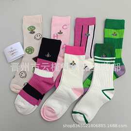 新款秋冬西太后土星刺绣马卡龙渐变色中筒袜子彩色女士棉潮袜批发