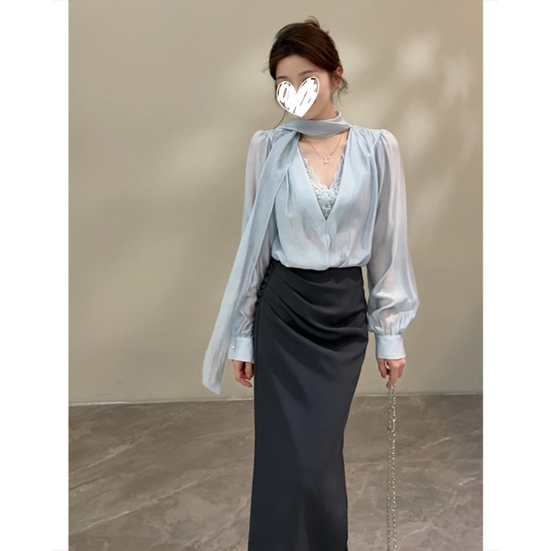 Korean-style fashionable and versatile light blue lace V-neck long-sleeve shirt with a flowing design and tie detail, a new autumn collection Korean-style fashionable and versatile light blue lace V-neck long-sleeve shirt with a flowing design and tie detail, a new autumn collection