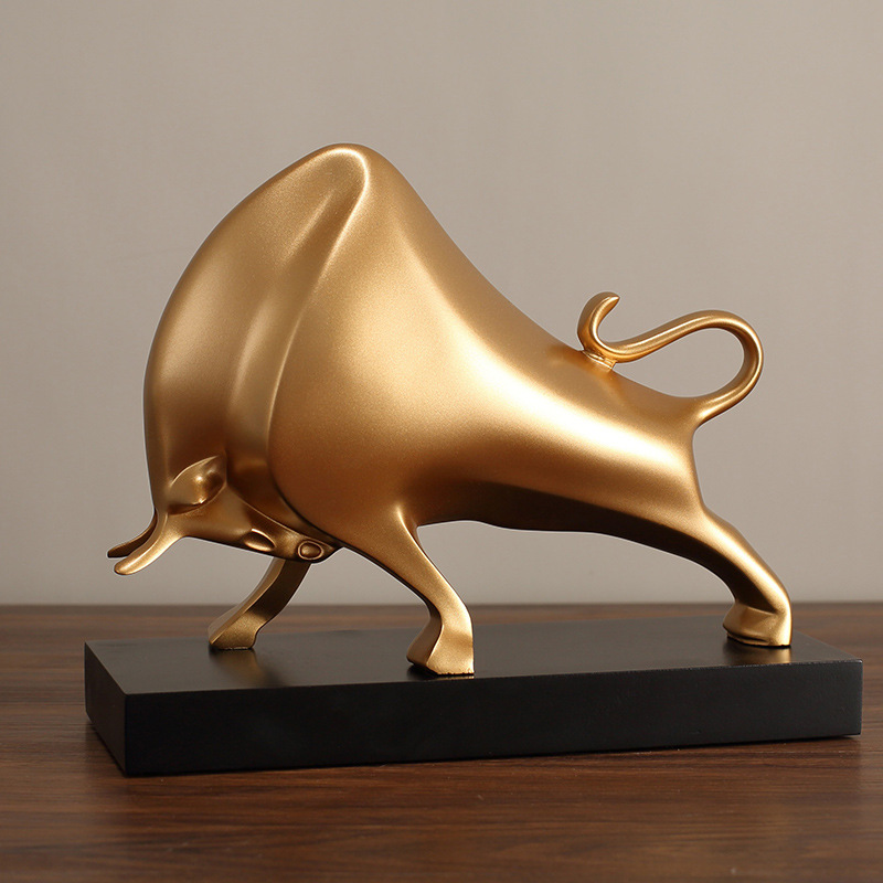 轻奢抽象公牛摆件艺术品奋斗牛雕塑客厅办公室桌面装饰品华尔街牛