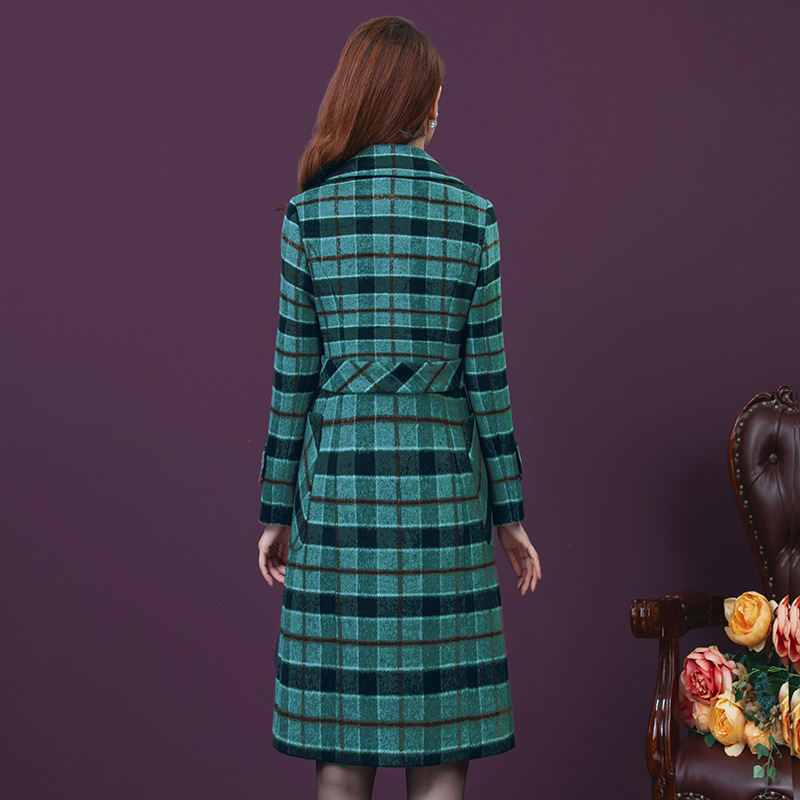 実写格子コート女性2023年冬の新型ファッション中年の母親服の中の長さの修身ラシャコート|undefined