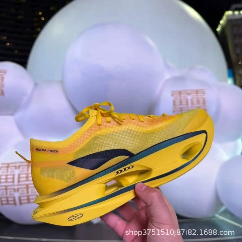 Breathable shock-absorbing professional carbon plate, sports shoes, for running