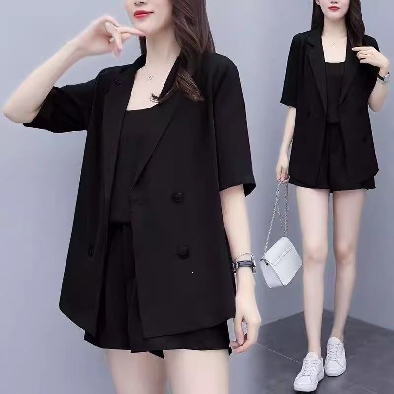 Plus-Size Women's Summer New Style Slimming Two-Piece Suit with Suspenders, Jacket, and Shorts Wholesale