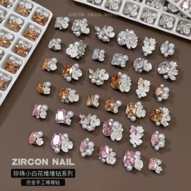 美甲饰品;其他美甲产品;美甲贴