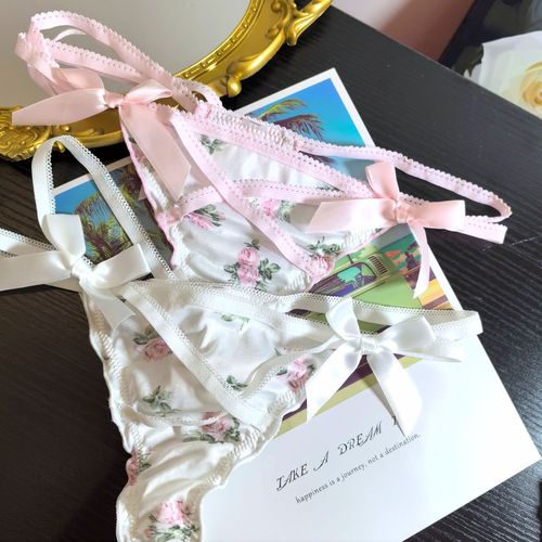 Good quality Japanese style cute broken flower thong women's hollow cross thin strap T pants low waist