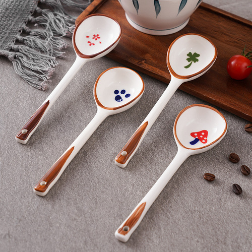 Long-handled ceramic spoon, household rice spoon, cartoon spoon, children's spoon, cute strawberry spoon, hand-painted Internet celebrity tableware