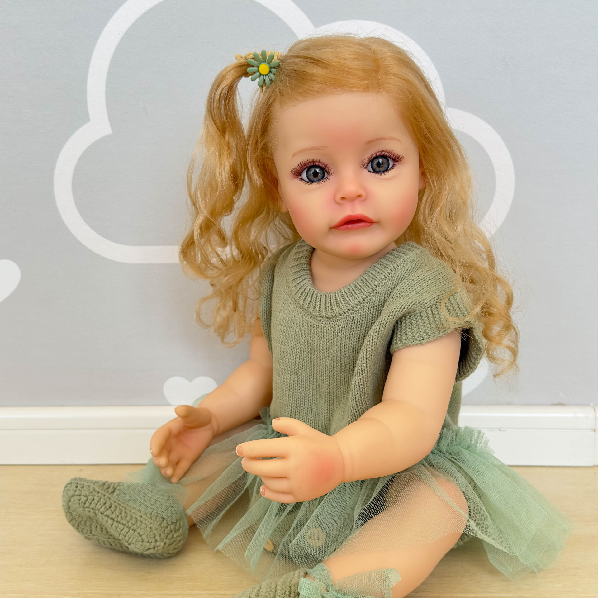 Como se muestra en la imagen de la muñeca