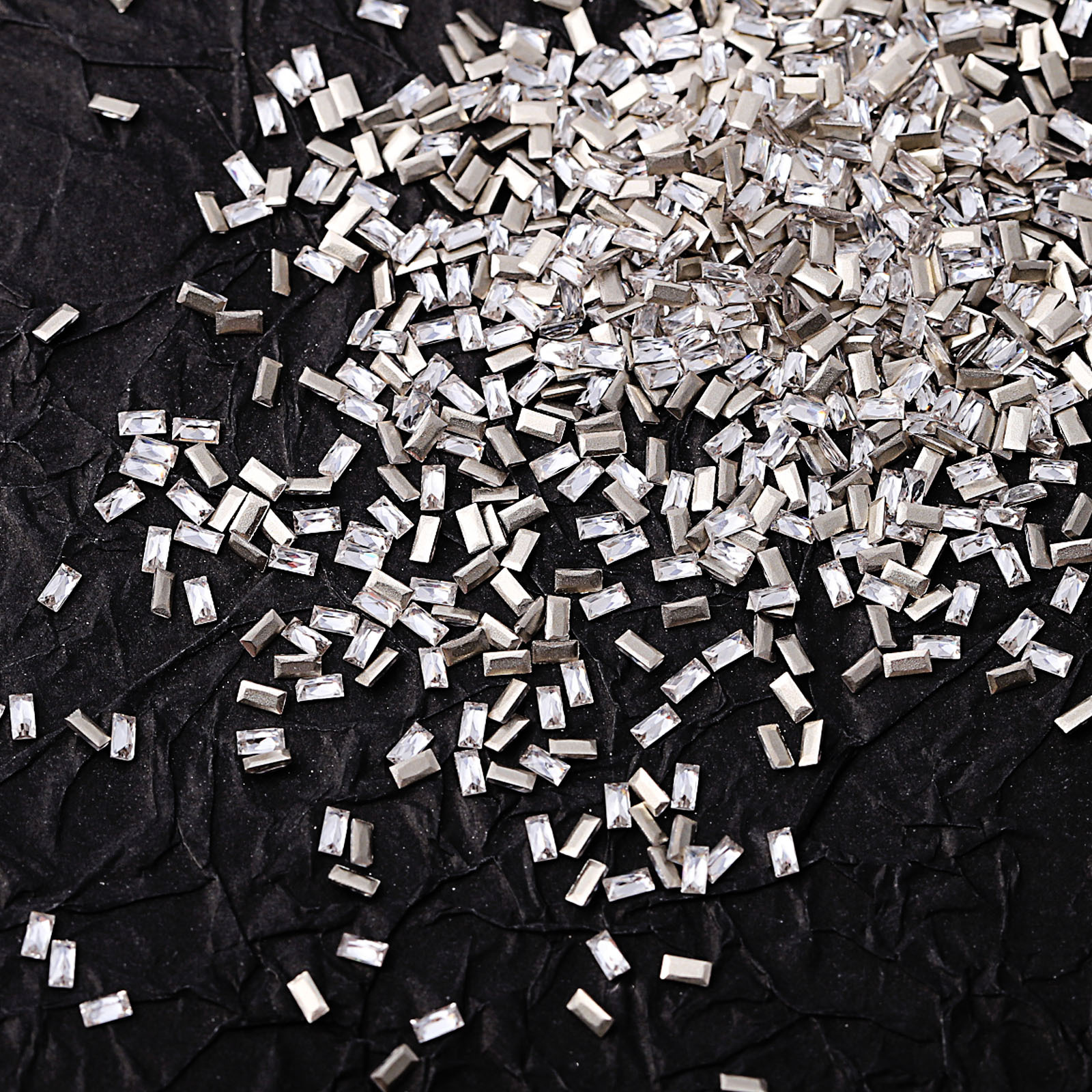 Mini beveled zircon, white, 2*4mm bar shape
