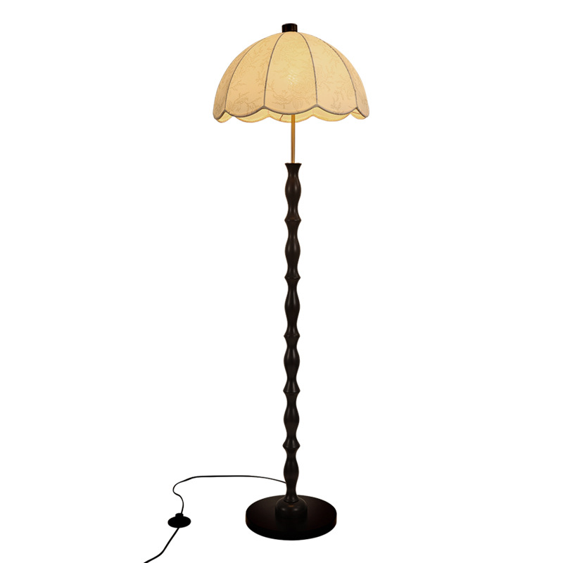 Luz de piso sofá sala de estar luces de atmósfera de estilo medieval americano lámpara de cabecera del dormitorio luz de piso vertical L002
