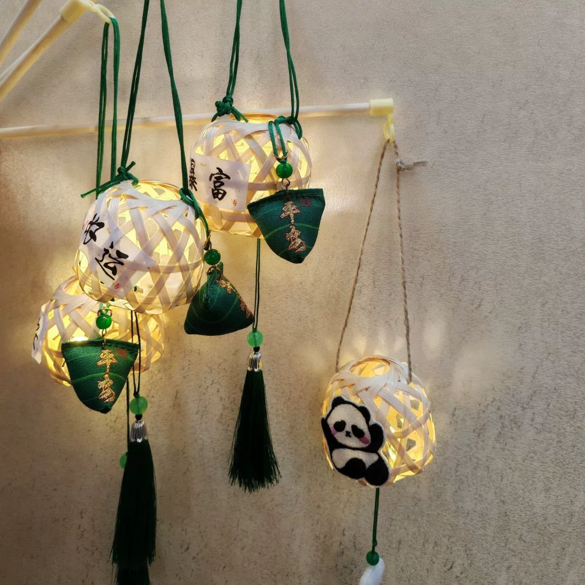 2025 Новые бамбуковые фонарики для фестиваля драконьих лодок в стиле ванильного цвета, бамбуковые фонарики в древнем стиле, портативные, ручной работы, светящиеся для детей