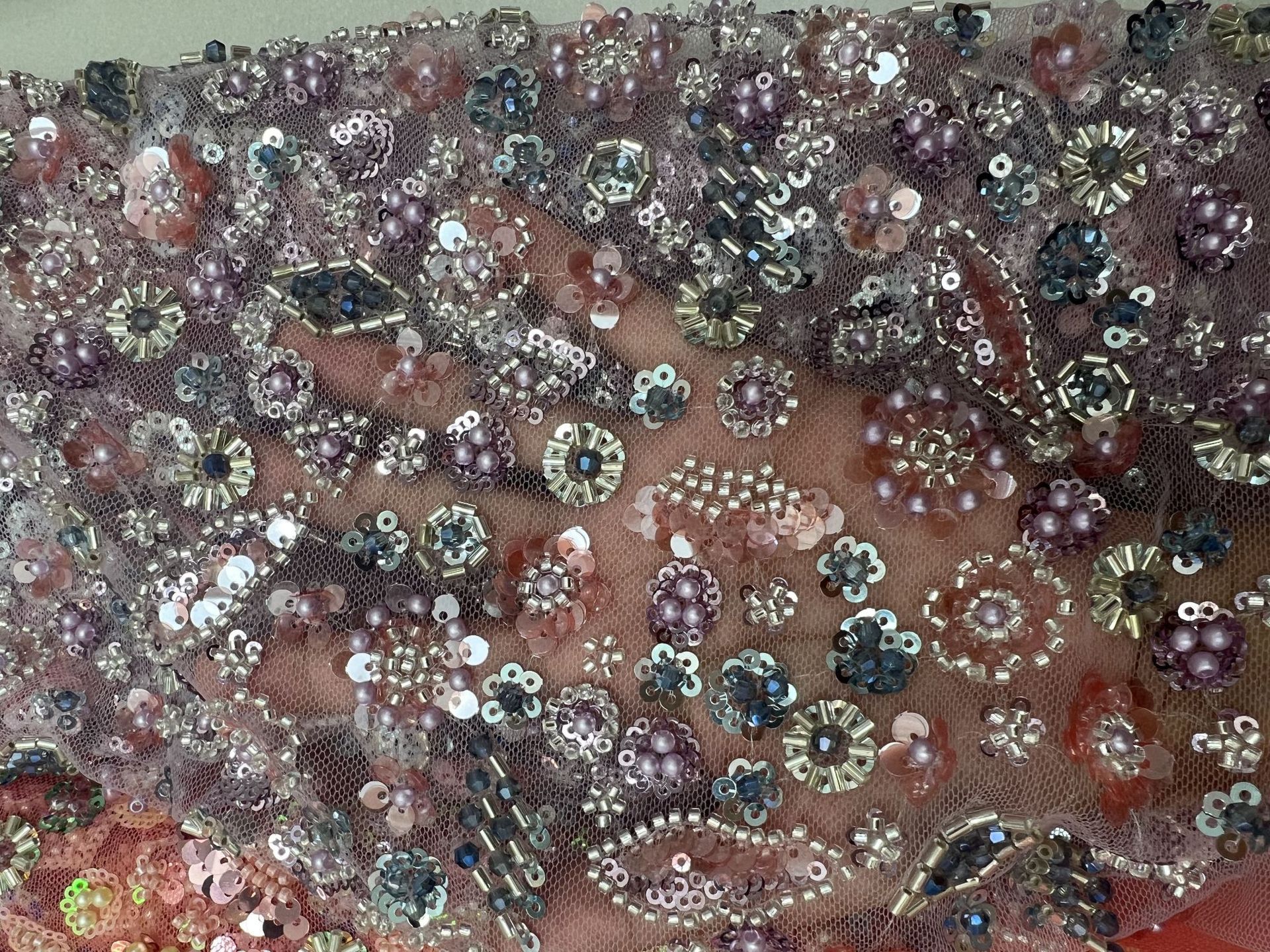 industria pesada multicolor cuentas sequillas cristal diamante tubo de cuentas bordado tela África Medio Oriente Europa América moda tela de boda