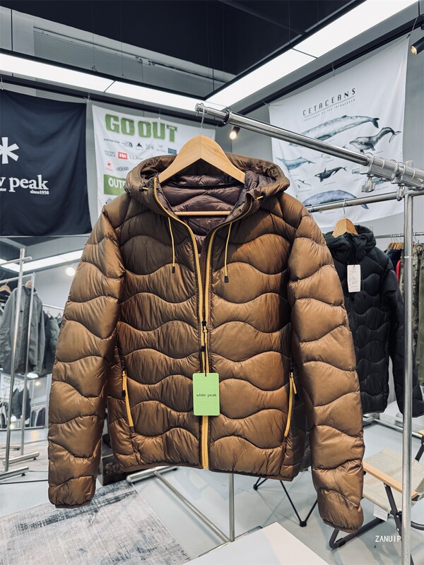 25 Autumn and Winter Fisheye Quilted Toast Jacket Unisex Wear-Resistant and Water-Repellent Outdoor Hooded down Jacket Thick 25 Autumn and Winter Fisheye Quilted Toast Jacket Unisex Wear-Resistant and Water-Repellent Outdoor Hooded down Jacket Thick