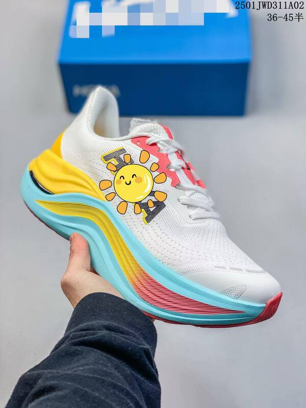 莆田卸売クロスミラーは、HOKA ONE ONE の男性と女性のアウトドア スポーツ シューズとランニング シューズ SKYMARD X を専門にしています。|undefined