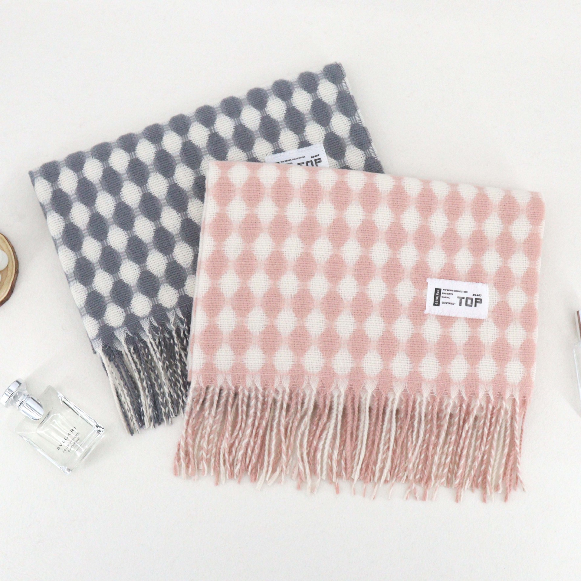 Xadrez diamante feminino com um toque de luxo, cachecol de estudante estilo britânico para homens, cachecol, xale com borlas_voghion.com