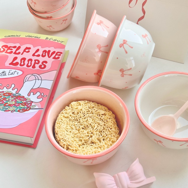 蝶結び【6インチ麺碗】どんぶりの少女の心の高い顔の値のカップラーメン碗ins釉薬の下の陶磁器碗|undefined