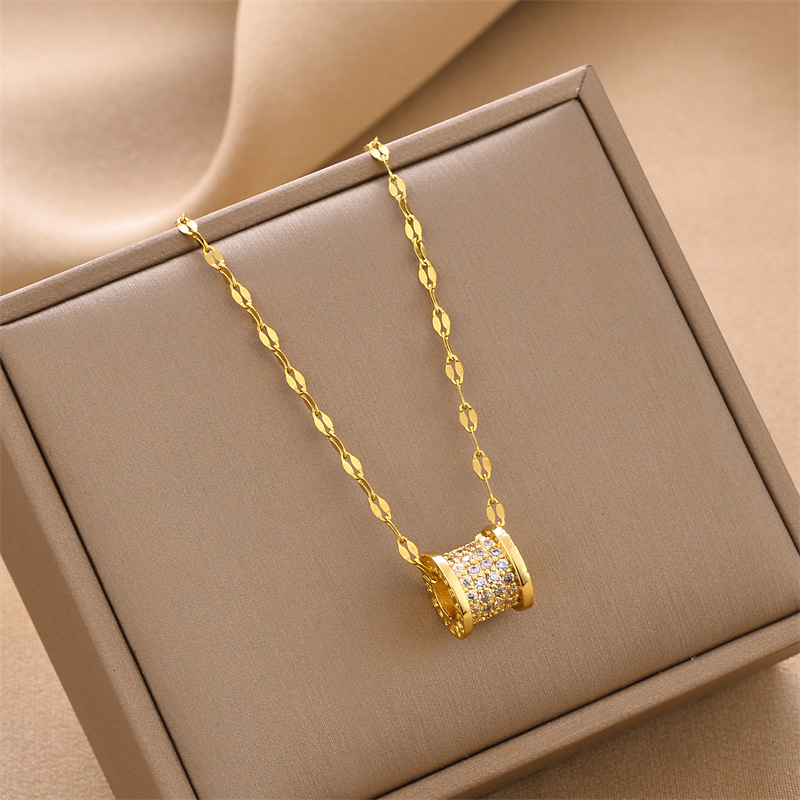 Collar de acero de titanio nuevo transfronterizo, joyería femenina, personalidad de moda, venta caliente simple, joyería de cadena de clavícula femenina, collar creativo image 117