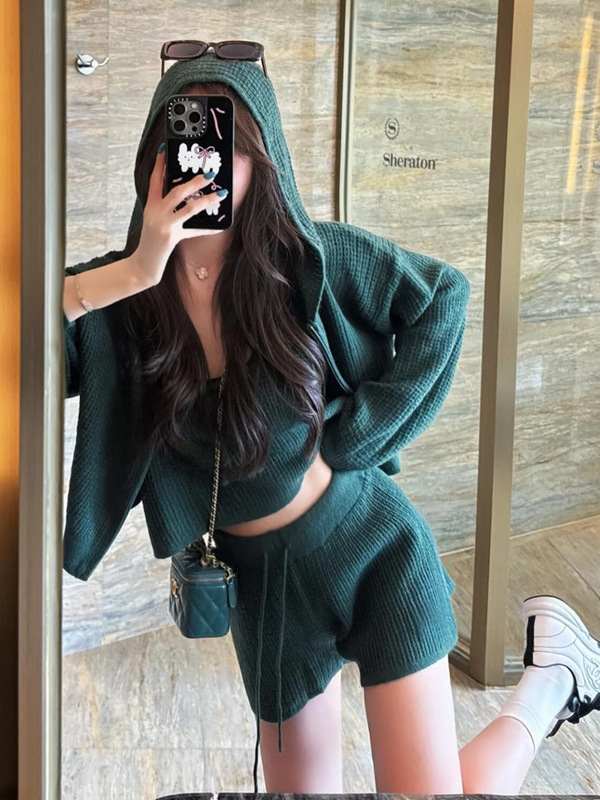女性用既製ワッフルショートトップ、ゆったりとしたインナーレイヤリング、サスペンダー付き、胸を覆う、白いノースリーブベスト|undefined