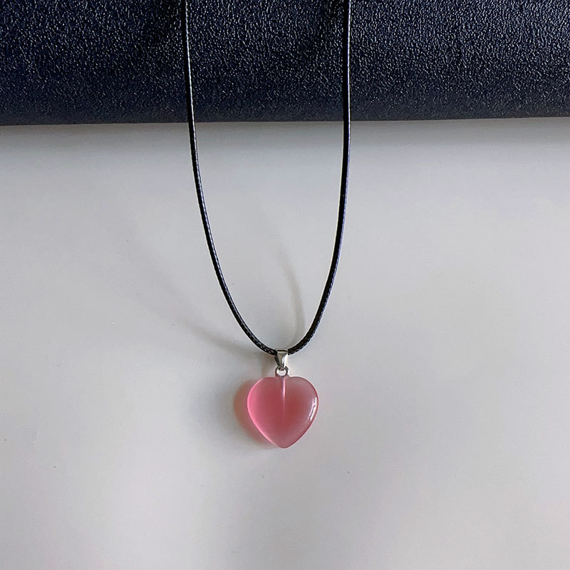 Titanium Steel Chain Material 1 Piece Quantity Daily Occasion Cat's Eye Stone, Titanium Steel Material Heart Shape Pattern Simple Style Heart Shape Cat's Eye Stone Titanium Steel Pendant Necklaces Wholesale