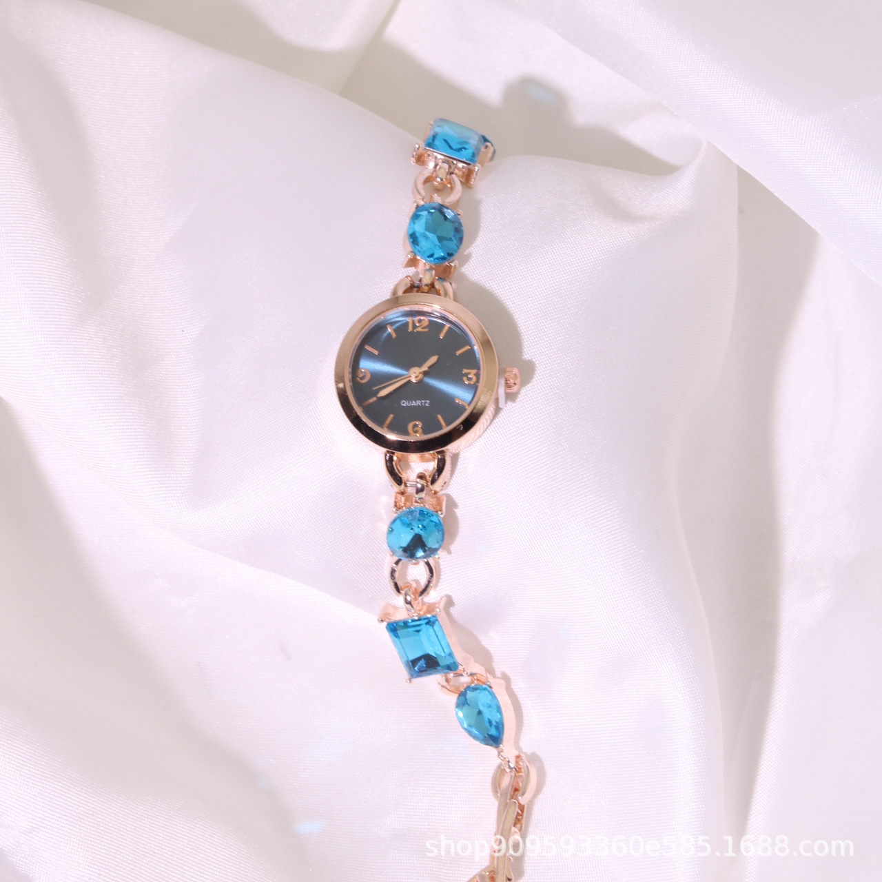 New fashion color diamond ladies watch convenient adjustable bracelet watch women quartz watch manufacturers wholesale