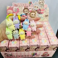 Симпатичные мультфильмы меняют Мо Лабу смолу Флокированные куклы слепые коробки подвески школьные сумки аксессуары настольные столешницы