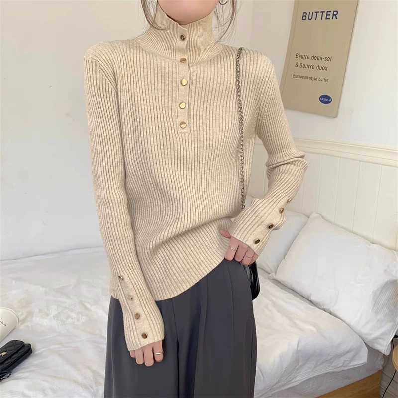 Small design body-friendly autumn knitted sweater, high collar, loose fit