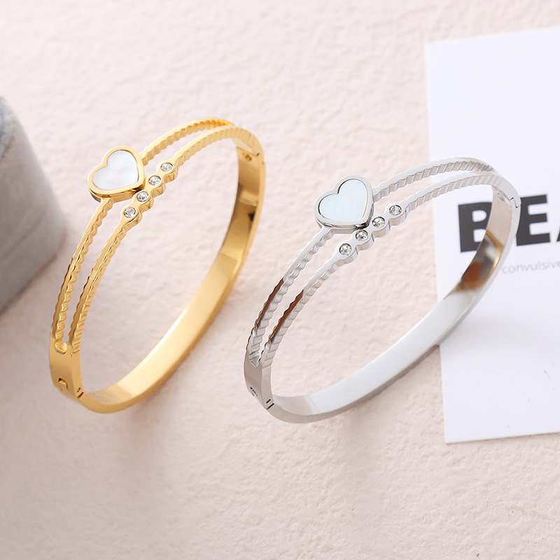 Daily Occasion Stainless Steel Material Casual Simple Style Heart Shape Stainless Steel Plating Inlay Rhinestones Shell Bangle