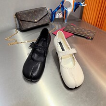 �W��վGŮЬ26������ֺܛ��Ϟ̥ţƤ�A�^һ�֎����и��������Ь