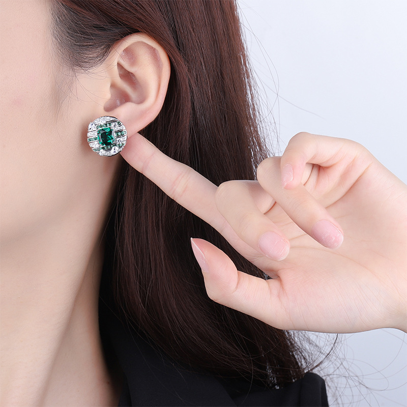 Zhuang Shengsheng Jewelry, fondo de cobre chapado en oro, nuevos pendientes del tesoro de simulación retro, piedra principal 8*8