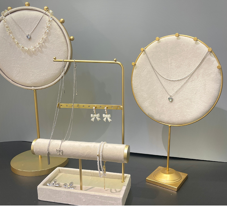 1 Piece Quantity velvet, Metal Material 1 Piece Velvet Metal Vintage Style Classic Style Geometric Round Jewelry Display Jewelry Display Bust Jewelry Rack