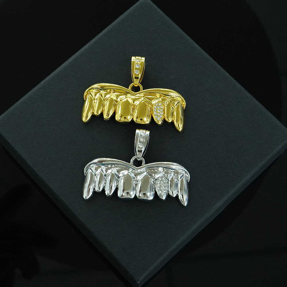 Hip-hop viento completo dientes de oro colgante collar 55cm cadena de torsión accesorios de rap personalidad para hombres joyas al por mayor