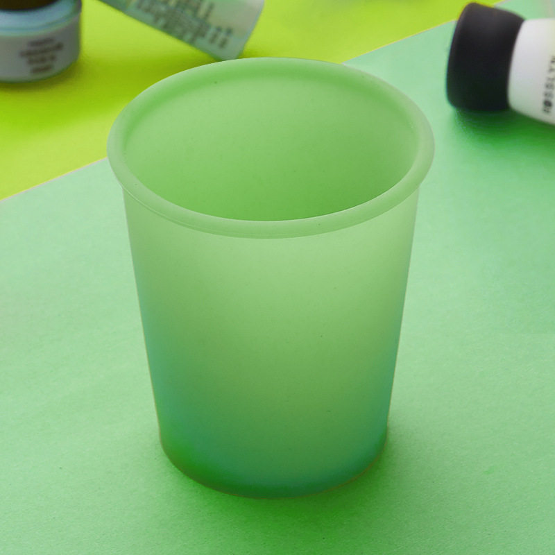 Taza de silicona suave segura y respetuosa con el medio ambiente, taza de agua a prueba de tragar, sala de conversación especial, taza dental especial, prisión especial, taza de prisión