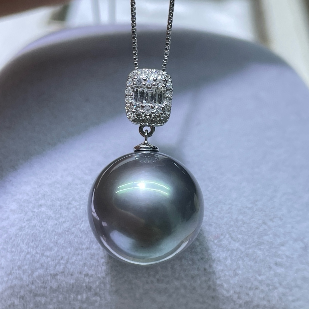 大溪地珍珠吊坠 目测正圆强光微瑕正面干净 15-16mm18k金钻石镶嵌