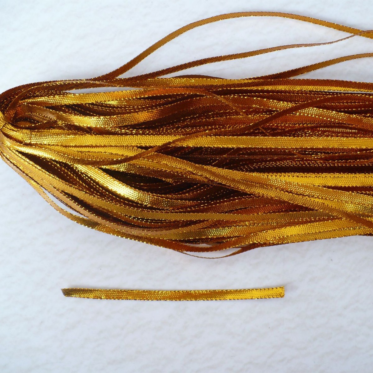 金箔膜包覆扁玫瑰金金线绳银并绳深红箔并线带璀璨光泽梦幻彩虹带