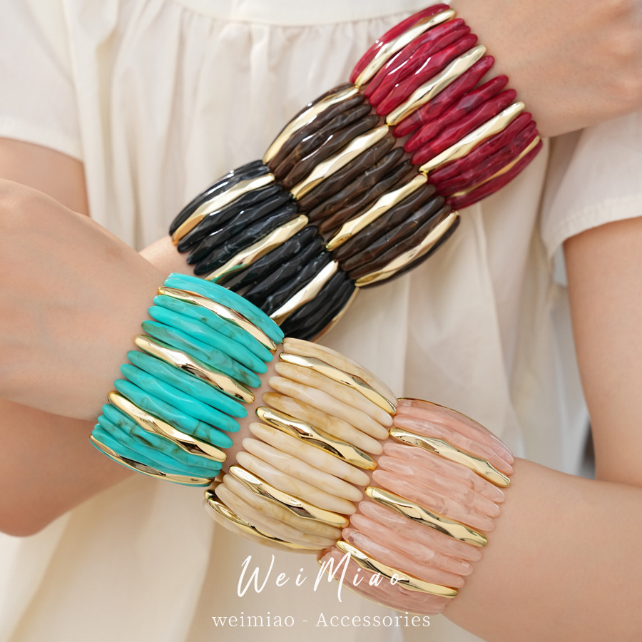 Pulsera acrílica de cuerda elástica teñida de acrílico ligera de lujo nicho pulsera de alta sensación de estilo europeo y americano temperamento de personalidad joyería image 3