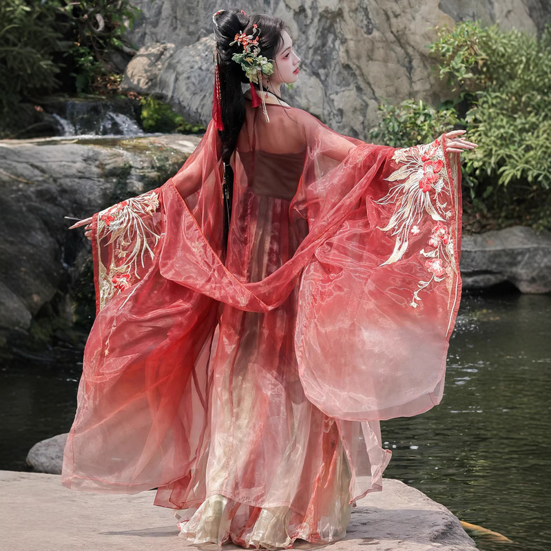 Han Yu Kui's Original Hanfu for Women, Heavily Embroidered, Chest-Length, Chinese Style, Large-Sleeved Shirt, Improved Festive Set, Fairy Style, in Stock Han Yu Kui's Original Hanfu for Women, Heavily Embroidered, Chest-Length, Chinese Style, Large-Sleeved Shirt, Improved Festive Set, Fairy Style, in Stock