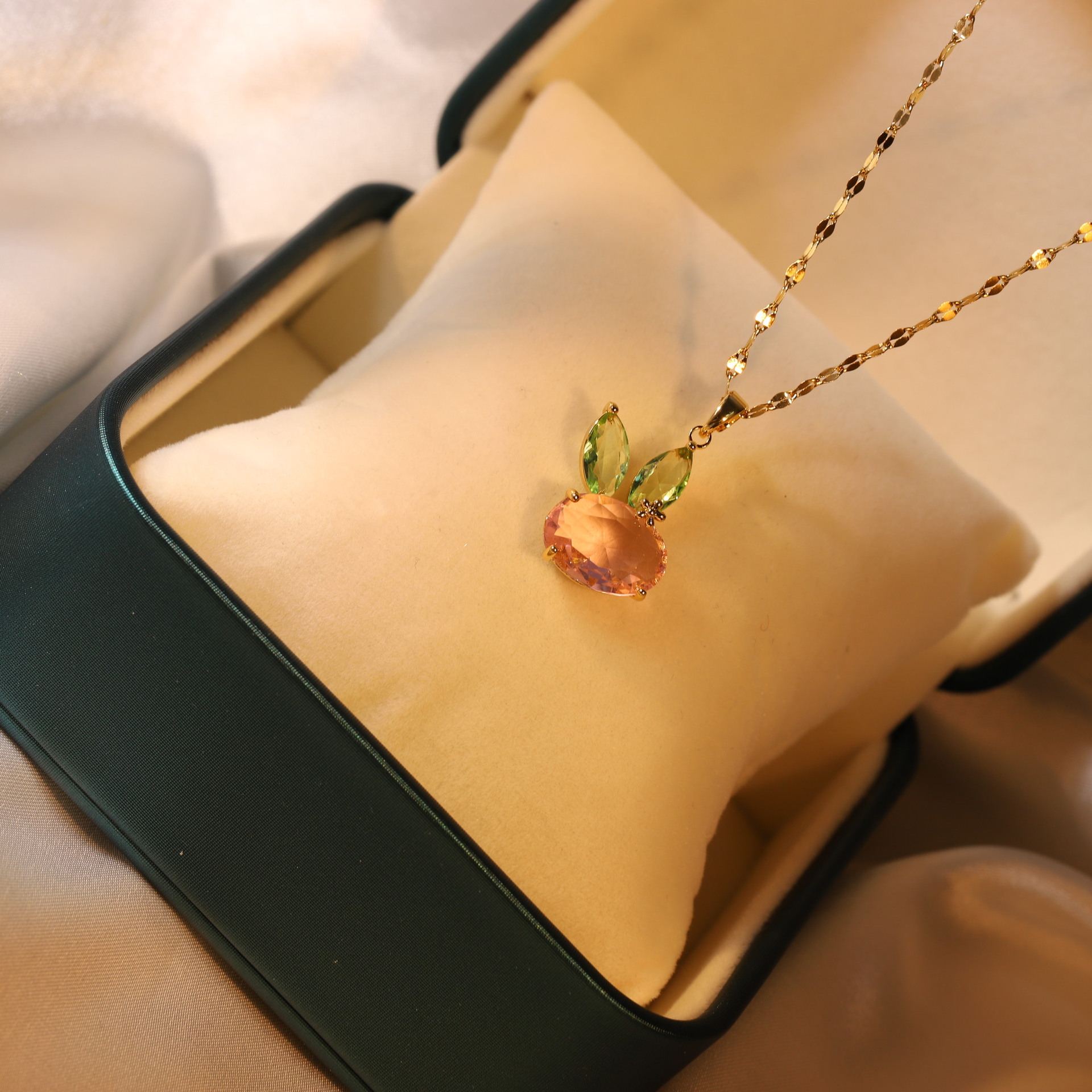 Fashion Rabbit Titanium Steel Copper Inlaid Zircon Pendant Necklace