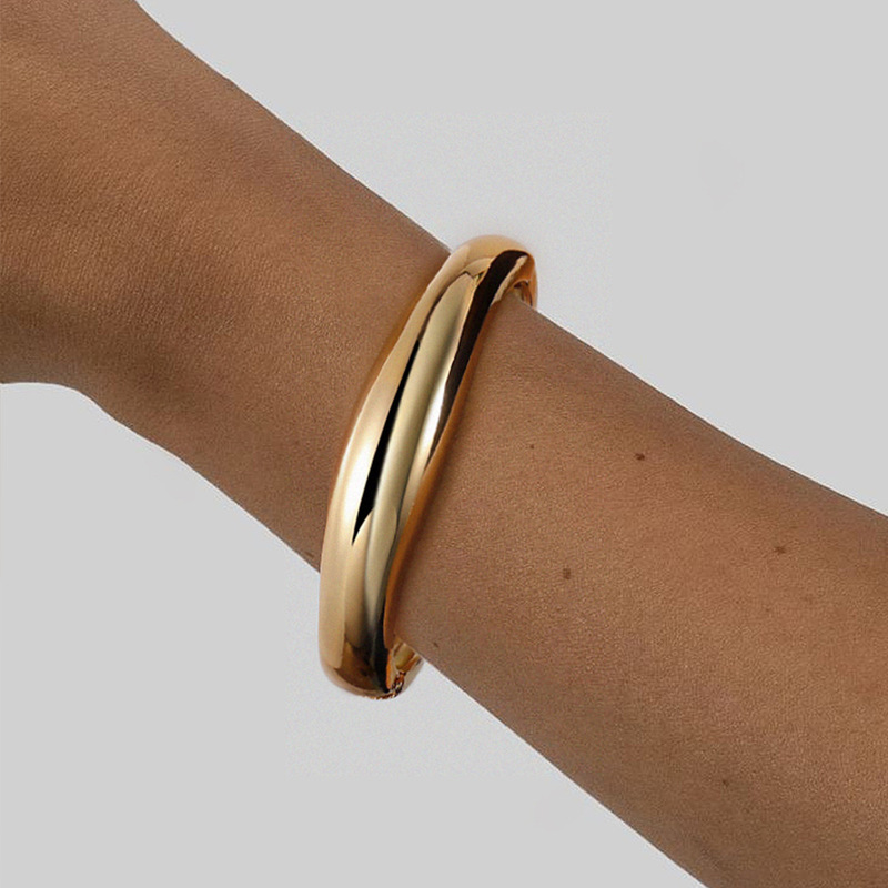 In-Stock Big Discount Promotion Open Bangle Non-Fading Gold Personalized Alloy Women's Bracelet Factory Wholesale Jewelry In-Stock Big Discount Promotion Open Bangle Non-Fading Gold Personalized Alloy Women's Bracelet Factory Wholesale Jewelry