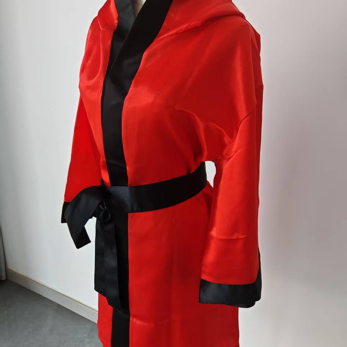 New Hooded Men's and Women's Adult Cloaks Red Men's and Women's Fighting Robes Muay Thai Sanda Boxing Uniforms in Stock