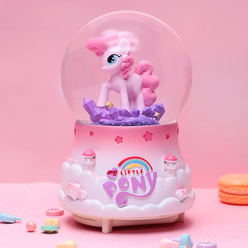 Romántico secreto bosque bola de cristal luminosa caja de música caballo blanco creativo decoración de escritorio de niña regalo de estudiante al por mayor
