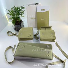 オリジナル V ファミリー包装箱ベルベットバッグ四つ葉のクローバー同じスタイルの収納袋ダストバッグシンプルなファッションメーカージュエリーボックス
