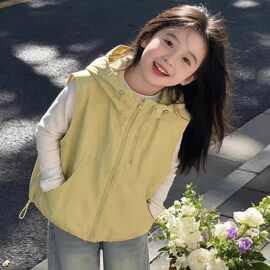 马甲外套女童外穿2026春秋新款韩版儿童宽松无袖连帽坎肩发货