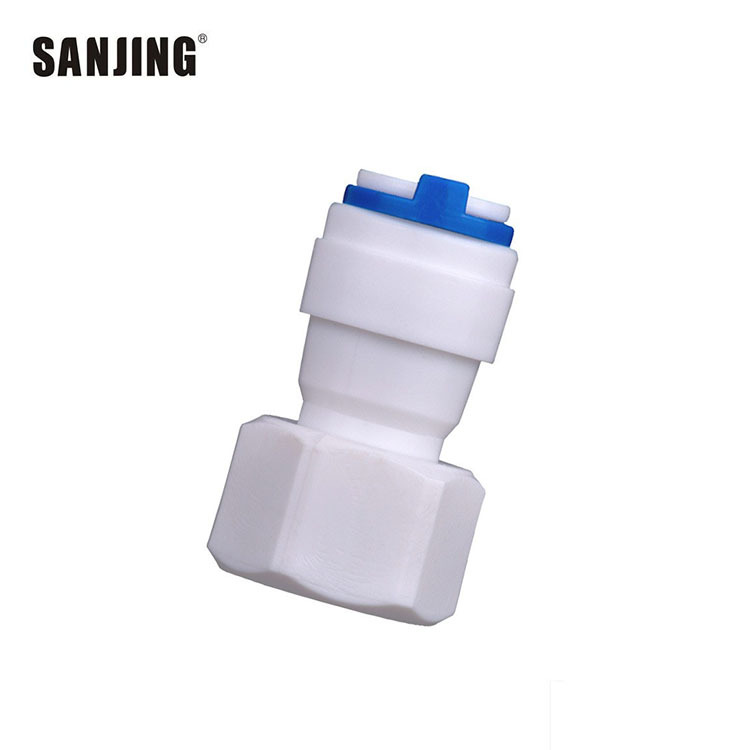 Venta al por mayor compra 2546N purificador de agua conector de enchufe rápido tres puntos dientes internos gire dos puntos de conexión rápida conector recto