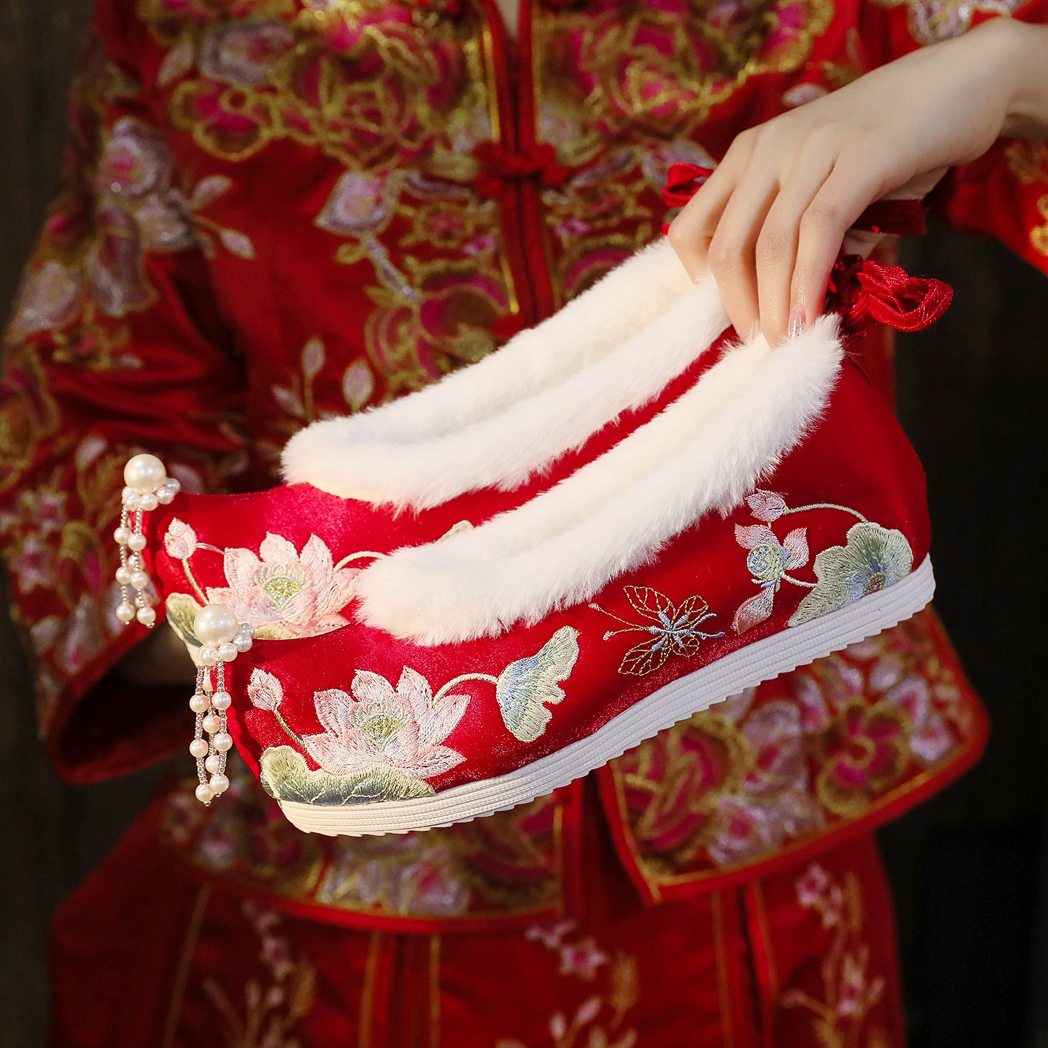 Fenglaiyi весна и осень новые туфли ханьфу с кисточками старинный стиль вышитые туфли невесты Xiuhe свадебные туфли в китайском стиле внутренние увеличивающие рост тканевые туфли